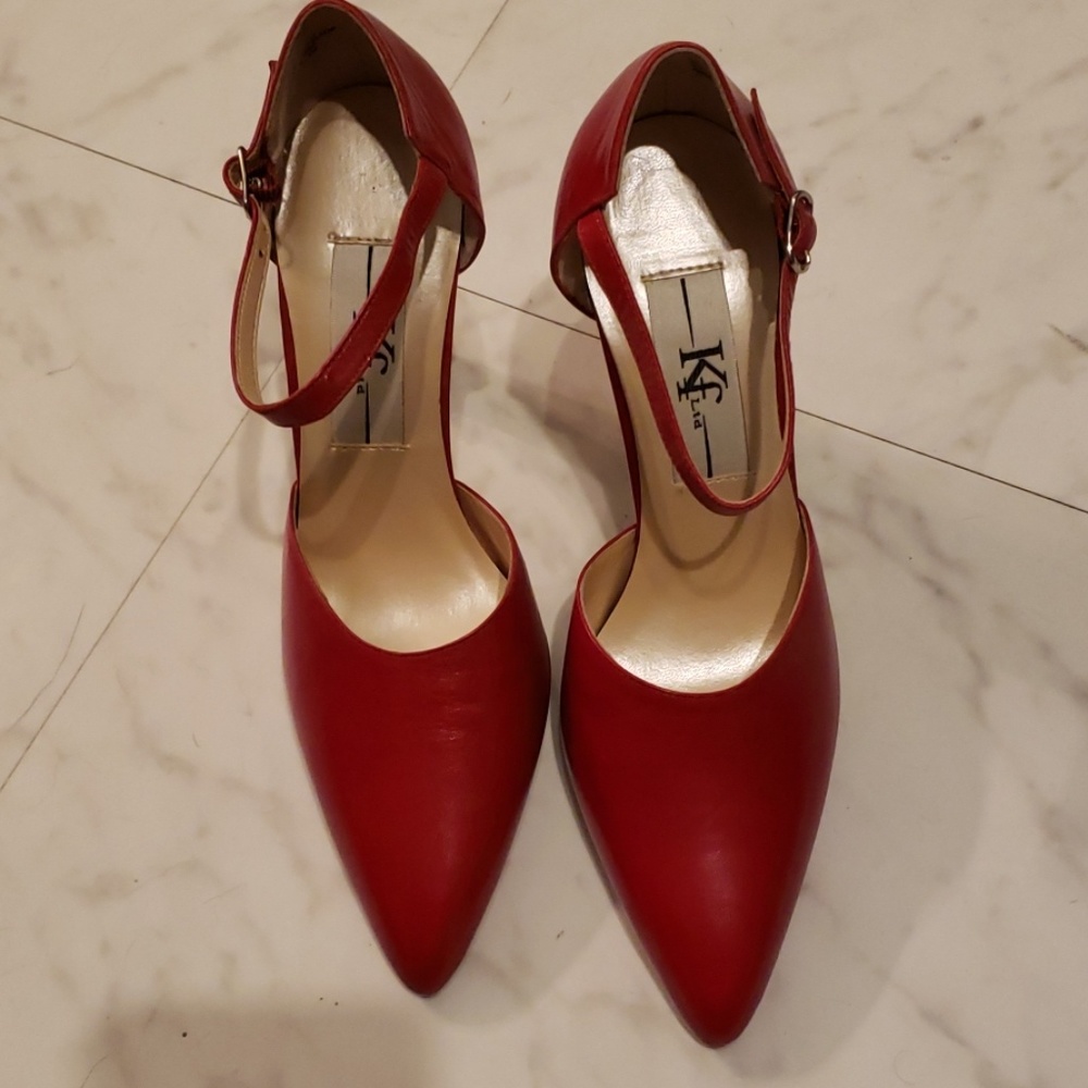 Vintage Kf leather Red pumps